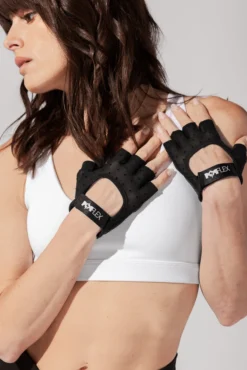 Luxe Mesh Training Gloves - Black Dot -Popflex Store 4.14.PopflexPhotoshoot0197 Edit