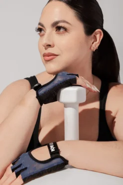 Luxe Mesh Training Gloves - Navy Stars -Popflex Store 4.14.PopflexPhotoshoot0351 Edit