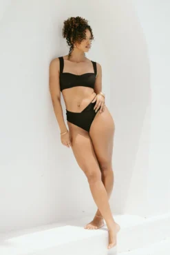Crisscross Hourglass® Cheeky Bikini Bottoms - Black Rib -Popflex Store AysiaOutfit2 43396 Edit aad83221 3d2c 4144 ba19 92fe766bd906