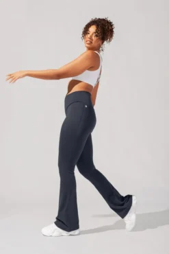 Crisscross Hourglass® Flared Leggings With Pockets - Smoky Navy -Popflex Store AysiaOutfit6 38117 Edit