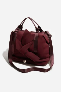 Belladonna Duffle - Plumberry -Popflex Store BF PF Eggplant Dufflebag Side Reshoot 1