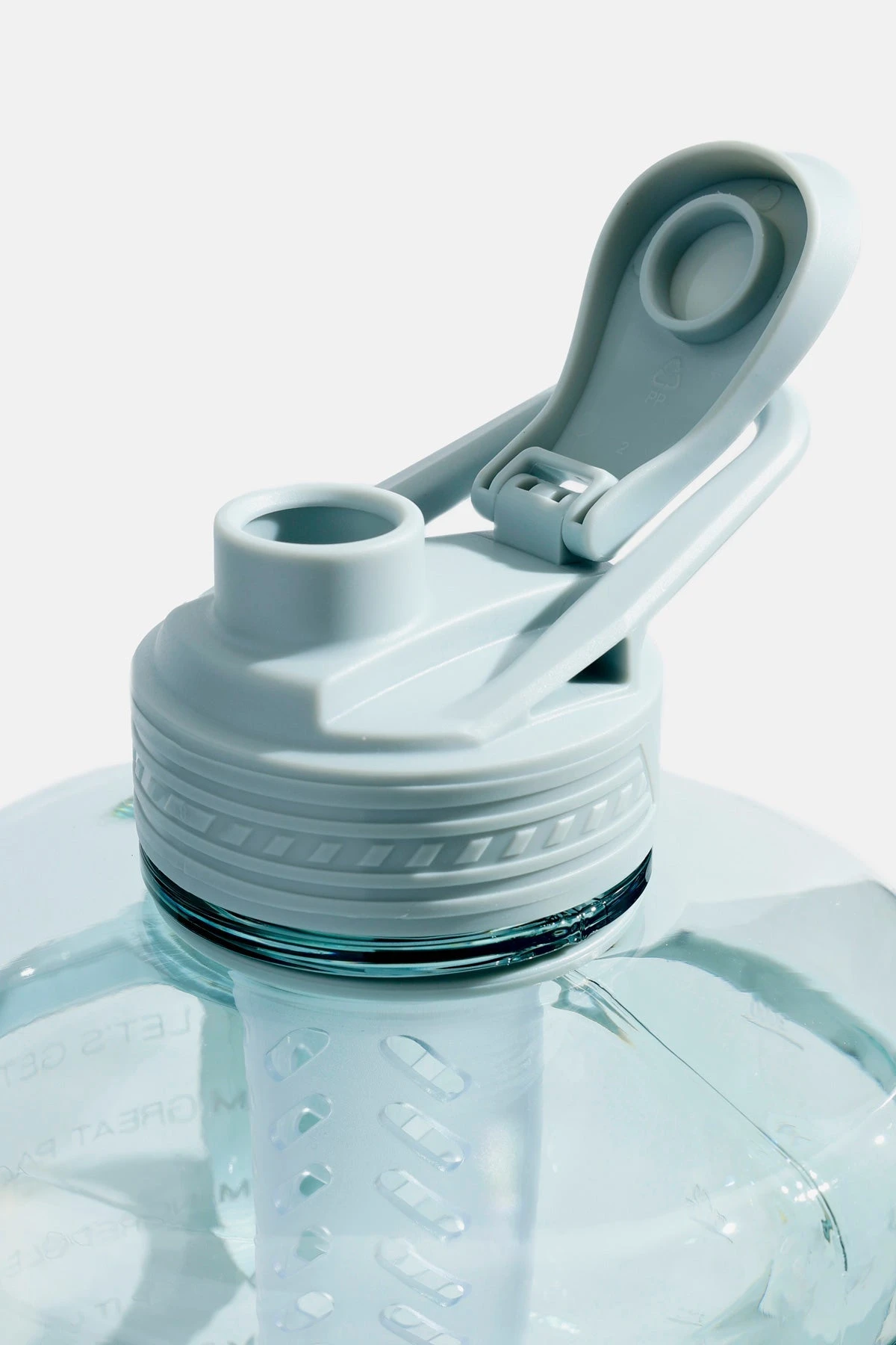 Ready Set Glow Gallon Timer Bottle With Fruit Infuser - Blue Terrazzo 3 Ready Set Glow Gallon Timer Bottle With Fruit Infuser - Blue Terrazzo - Image 3