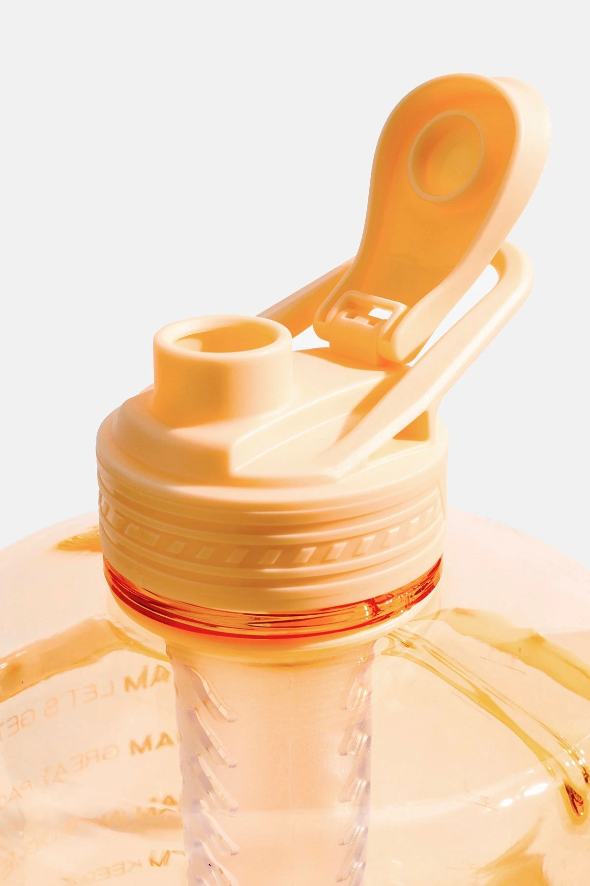 Ready Set Glow Gallon Timer Bottle With Fruit Infuser - Peach Terrazzo 4 Ready Set Glow Gallon Timer Bottle With Fruit Infuser - Peach Terrazzo - Image 4