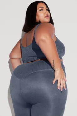 Be My Sweetheart Seamless Crop Top - Vintage Indigo 15 Be My Sweetheart Seamless Crop Top - Vintage Indigo -Popflex Store BeMySweetheartCropTop SSLeggings vintageindigo 1114 Edit