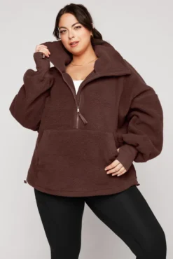 Big Hug Fleece Half Zip Sweater - Chocolate -Popflex Store BigHugFleeceHalfZipSweater Chocolate E1020 02653 Edit