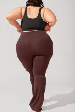 Crisscross Hourglass® Flared Leggings With Pockets - French Roast 15 Crisscross Hourglass® Flared Leggings With Pockets - French Roast -Popflex Store BrookeOutfit4 38241 Edit