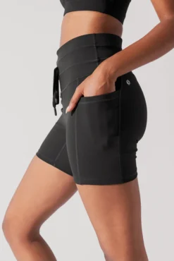 Cargo Midi Short With Pockets - Black -Popflex Store CargoMidiShort Black D1002C 5 0088 Edit