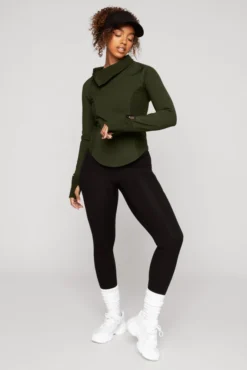 Chasing Pavements Mockneck Pullover - Evergreen 13 Chasing Pavements Mockneck Pullover - Evergreen -Popflex Store ChasingPavementsLongSleeveRunningTop Evergreen B1003 03390 Edit