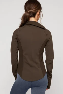 Chasing Pavements Mockneck Pullover - Dark Brown 16 Chasing Pavements Mockneck Pullover - Dark Brown -Popflex Store ChasingPavementsLongSleeveRunningTop Raincloud B1003 01888 Edit