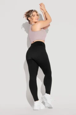 Crisscross Hourglass® Seamless Legging - Black -Popflex Store HookItUpCropTop SmokyLilac CCHGLegging Black 2218 Edit