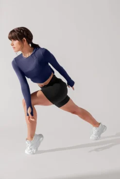 Crisscross Hourglass® Midi Short With Pockets - Black -Popflex Store HourglassMidiShort Black D1001C 5 0055 Edit