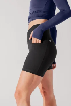 Crisscross Hourglass® Midi Short With Pockets - Black -Popflex Store HourglassMidiShort Black D1001C 5 0115 Edit