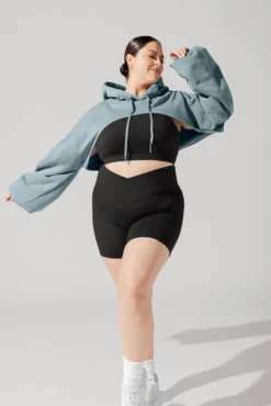 Cloud Shruggie - Vintage Blue -Popflex Store June7POPFLEXPhotoshootArleneOutfit20240 Edit 1 58323a45 9c9d 48f3 9553 3efe2c9e3b44