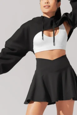 Cloud Shruggie - Black -Popflex Store June7POPFLEXPhotoshootArleneOutfit21678 Edit