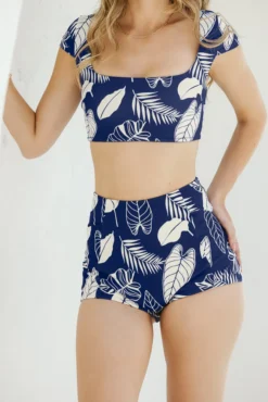 Sand Dollar Surf Shorts With Pockets - Blue Palm -Popflex Store KayleeOutfit6 44289 Edit 1