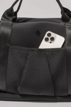 Ella Duffle - Black 23 Ella Duffle - Black -Popflex Store M6A0404 Edit Edit 29248361 a73b 49b1 861f 1be1ab805d58