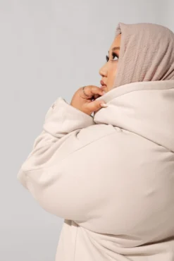 Long Cloud Hoodie - Blushing Beige -Popflex Store NOORoutfit2 40633 Edit