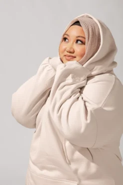 Long Cloud Hoodie - Blushing Beige -Popflex Store NOORoutfit2 40693 Edit