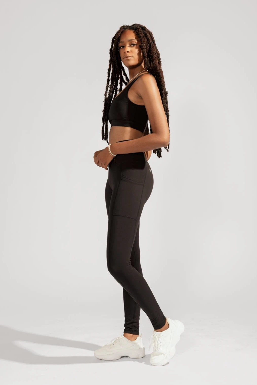 Crisscross Hourglass® Leggings With Pockets - Black 2 Crisscross Hourglass® Leggings With Pockets - Black - Image 2