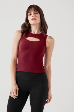 Peekaboo Crew Tank - Crimson -Popflex Store PeekabooCrewTank Crimson B1024 0372 Edit 42eb7b3c 6800 41aa 806c 80e5b607f239