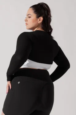 Relevé Ribbed Shrug - Black -Popflex Store ReleveRibbedShrug Black 2026 2177 Edit 1