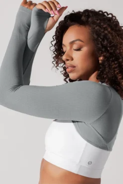 Relevé Ribbed Shrug - Indigo Teal -Popflex Store ReleveRibbedShrug IndigoTeal 2026 2248 Edit 1