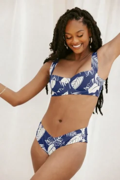 Boardwalk Bombshell Bikini Top - Blue Palm -Popflex Store SamaraOutfit3 42734 Edit e3242089 7c11 40a4 b3c0 64731f7dcce1