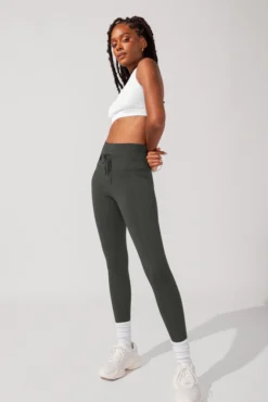 Cargo Leggings With Pockets (Pet Hair Resistant) - Forestwood -Popflex Store SamaraOutfit6 0571 Edit d3baf90d 5359 4294 8da0 60437721fe28