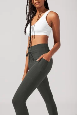 Cargo Leggings With Pockets (Pet Hair Resistant) - Forestwood -Popflex Store SamaraOutfit6 0595 Edit 7528c6f0 539f 4652 a74f 973e299a20b8