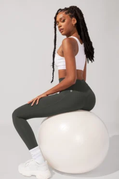 Cargo Leggings With Pockets (Pet Hair Resistant) - Forestwood -Popflex Store SamaraOutfit6 0606 Edit b32cd1c7 88b4 41ab 826a a1a2def94721