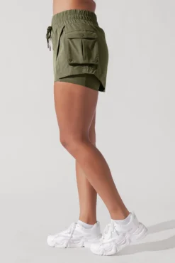 Hiking Superskort™ - Dark Olive 23 Hiking Superskort™ - Dark Olive -Popflex Store TakeAHikeSkort DarkOlive 8001 1657 Edit