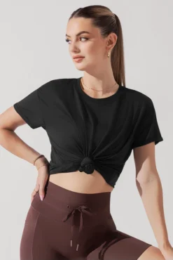 The Perfect Tee - Black -Popflex Store ThePerfectTee Black 2008 0338 Edit