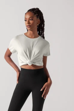 The Perfect Tee - White -Popflex Store ThePerfectTee Cream 2008 0054 Edit