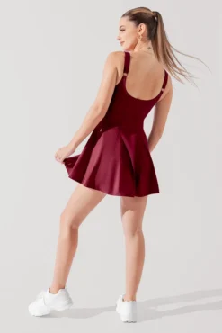 Tie-Breaker Superdress™ - Crimson -Popflex Store Tie BreakerSuperdress Crimson 6045 0125 Edit f3b3cbc4 3154 435d a06f 17dc3930b081