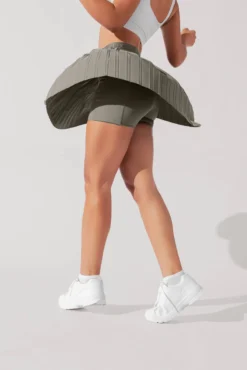 Ace ‘em Pleated Skort - Rustic Olive 18 Ace ‘em Pleated Skort - Rustic Olive -Popflex Store VensusSkort RusticOlive H1002 0992 Edit 1