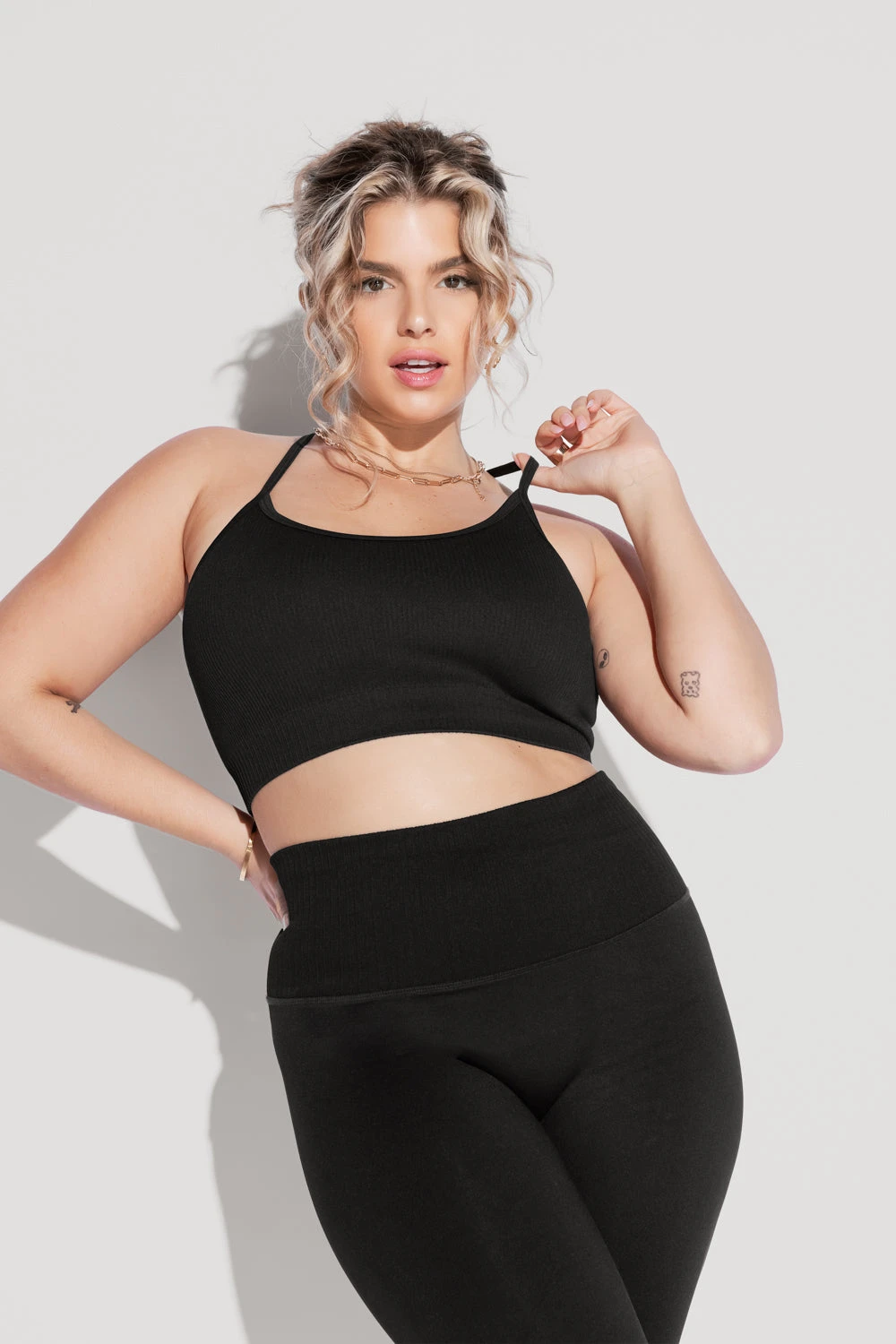 What's The Scoop Seamless Bra - Black 8 What's The Scoop Seamless Bra - Black - Image 8