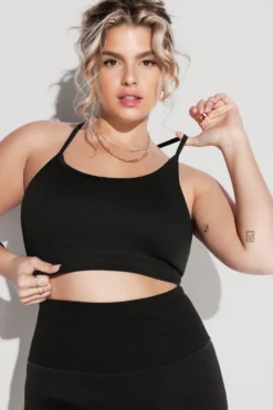 What's The Scoop Seamless Bra - Black 11 What's The Scoop Seamless Bra - Black -Popflex Store What stheScoopBra SSleggings Black 2680 Edit