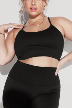 What's The Scoop Seamless Bra - Black 13 What's The Scoop Seamless Bra - Black -Popflex Store What stheScoopBra SSleggings Black 2683 Edit