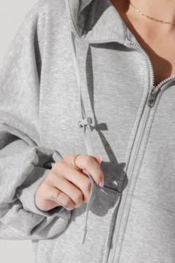 Zip Cloud Hoodie - Heather Grey -Popflex Store ZipCloudHoodie HeatherGrey 5002 0280 Edit